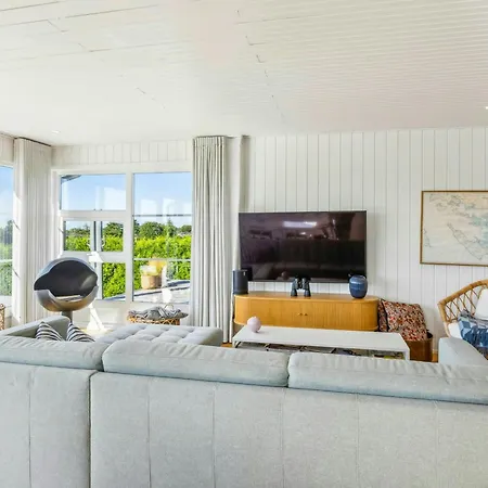 With View And Pool On South Funen