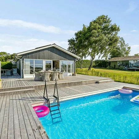With View And Pool On South Funen * フ ァボルグ
