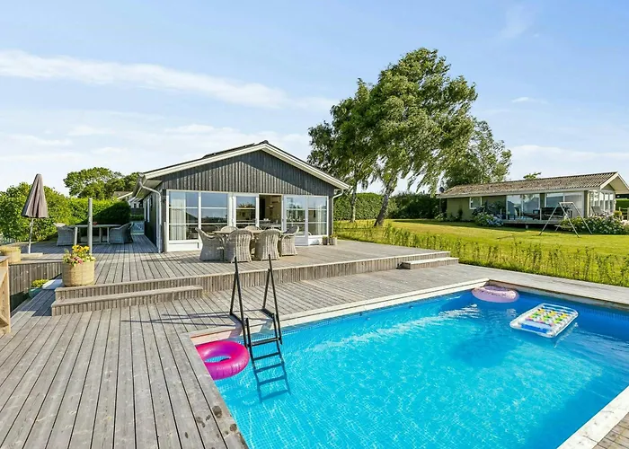 With View And Pool On South Funen * Fåborg