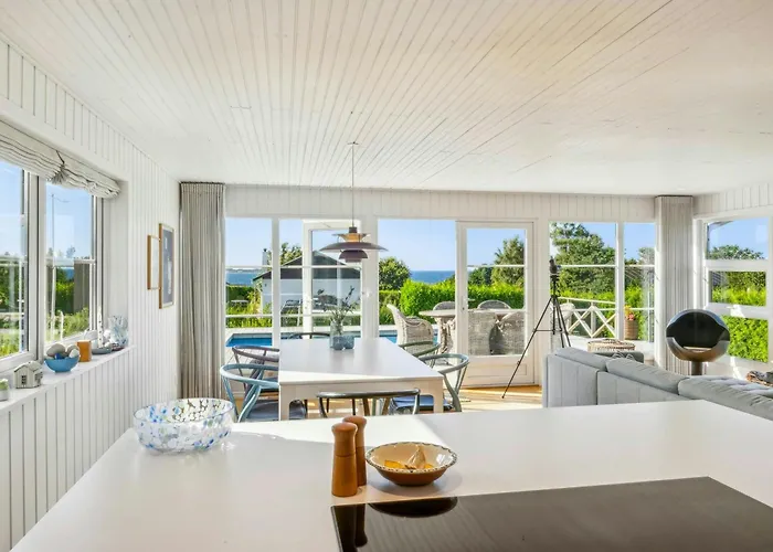 With View And Pool On South Funen Nyaraló *